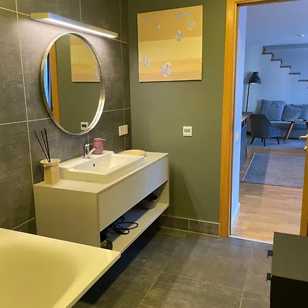 Apartment Maironis 2 - Grand Apartment In The Heart Of Kaunas *