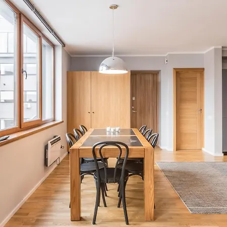 דירה Maironis 2 *