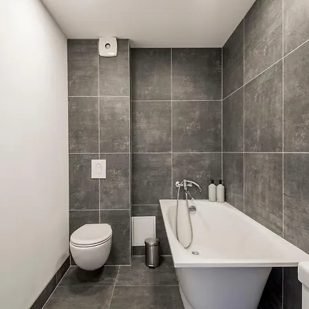 Maironis 2 Apartman *