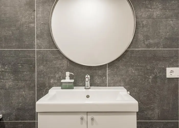 דירה Maironis 2 *